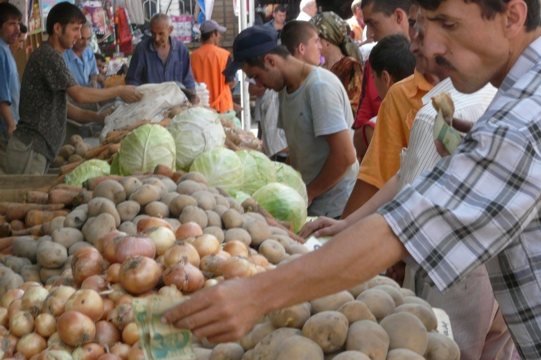 Таджикистан рынок Мехргон