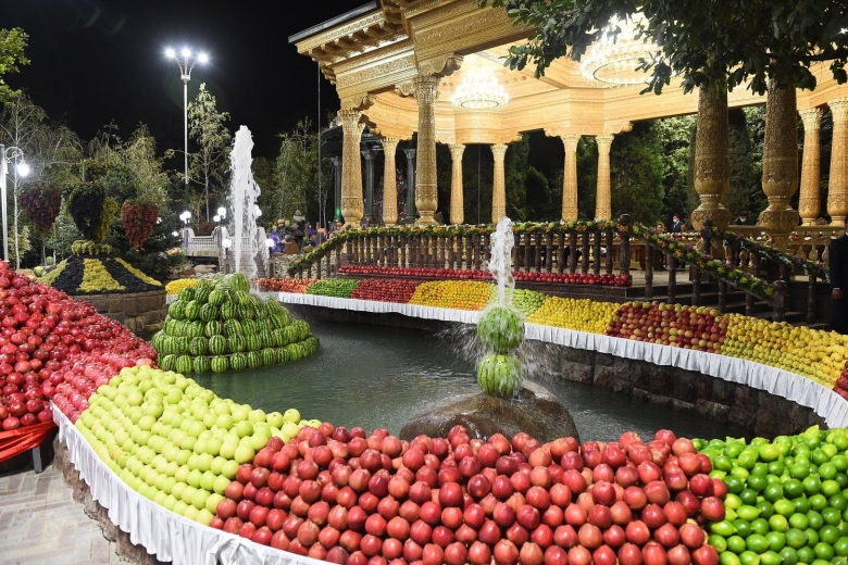 Фрукты Таджикистана