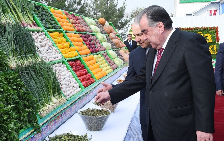 Эмомали Рахмон в Худжанде