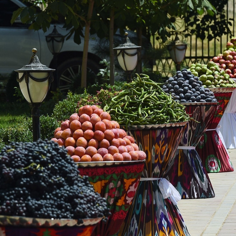 Таджикистан овощи и фрукты