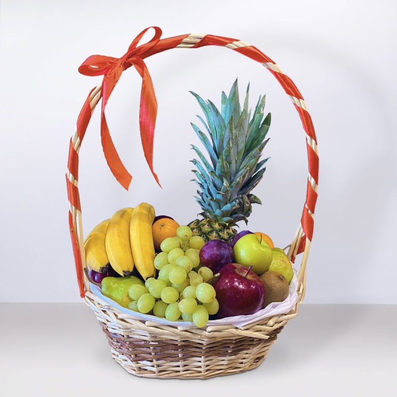 Корзина с фруктами