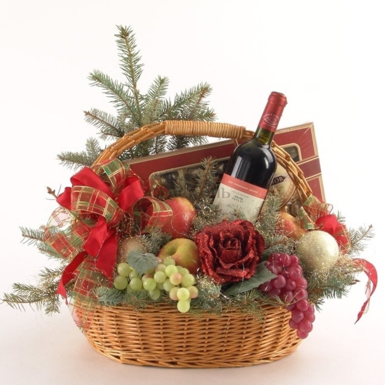 Новогодние корзины подарочные с шампанским