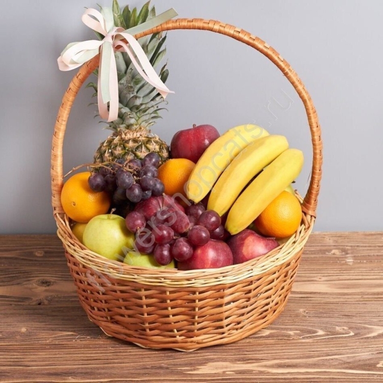 Корзина фруктов в подарок