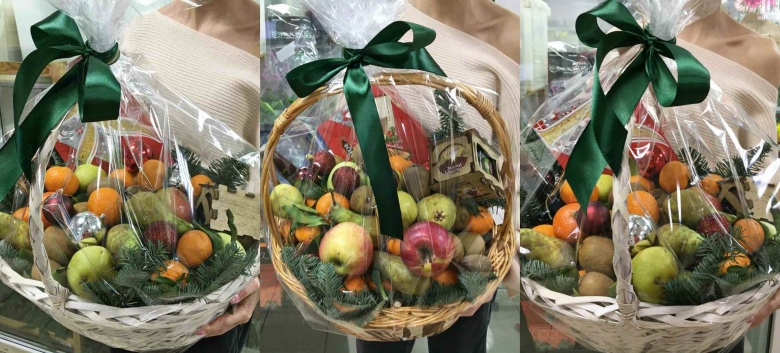 Корзина с фруктами упакованная
