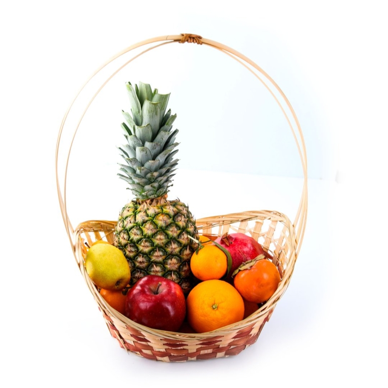 Корзина с фруктами
