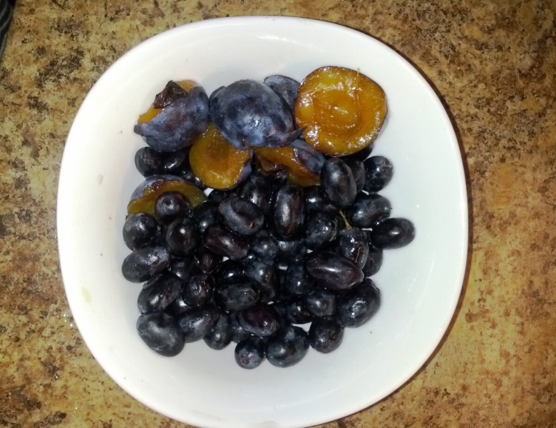 Чернослив с косточкой