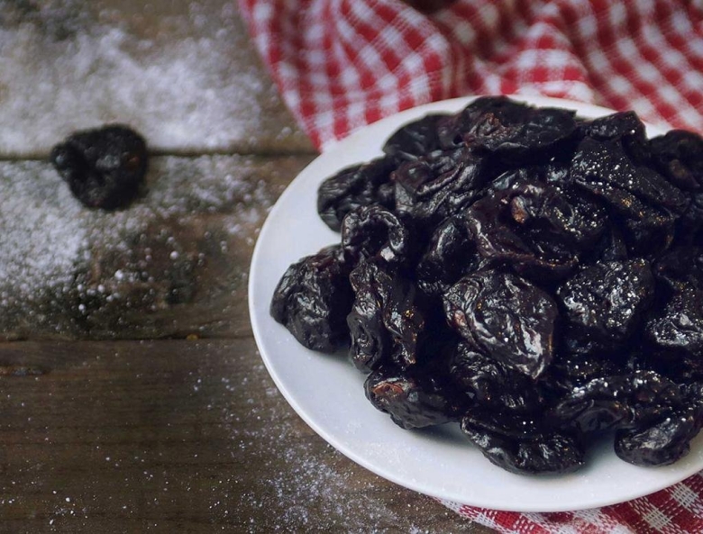 Сушеный чернослив