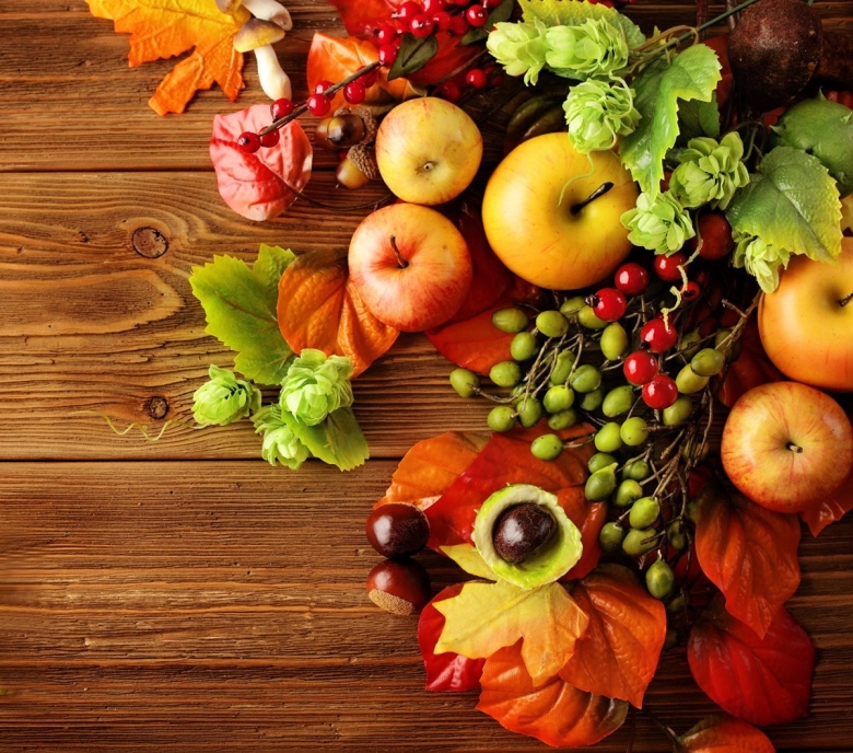 Осенние фрукты