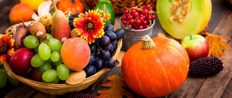 Осенние фрукты и ягоды