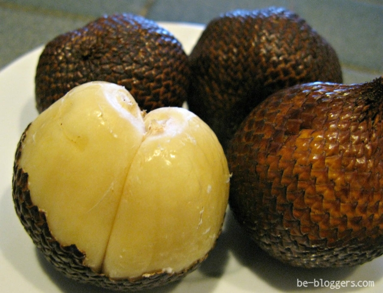 Салак Тайланд фрукт