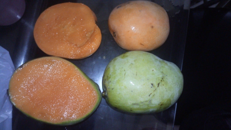 Фрукт манго