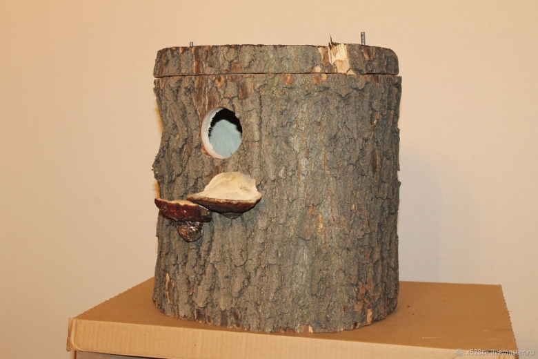 Синичник дуплянка