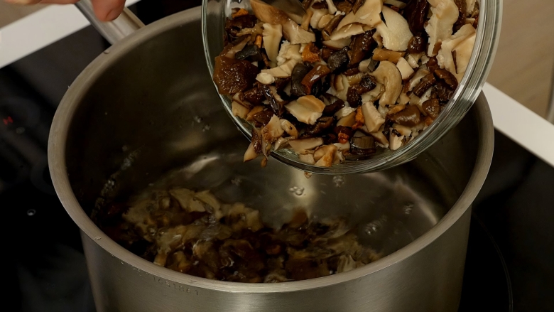 Грибы белые отварные