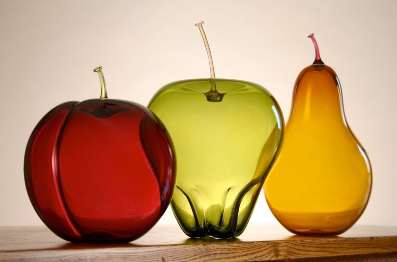 Груша из стекла