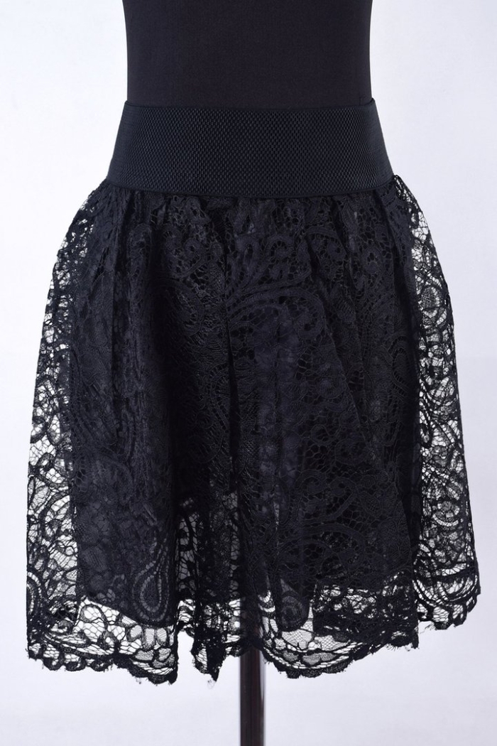 Юбка с гипюром