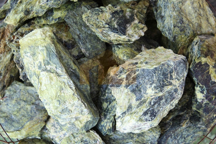 Серпентинит горная порода