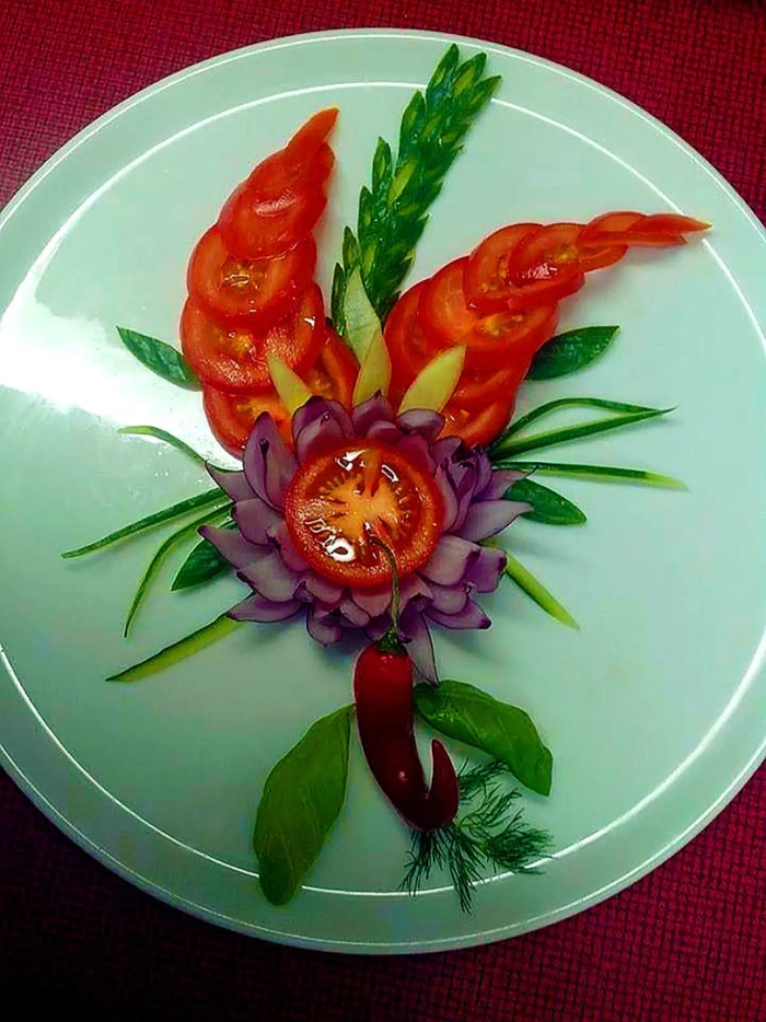 Fruit and vegetable carving