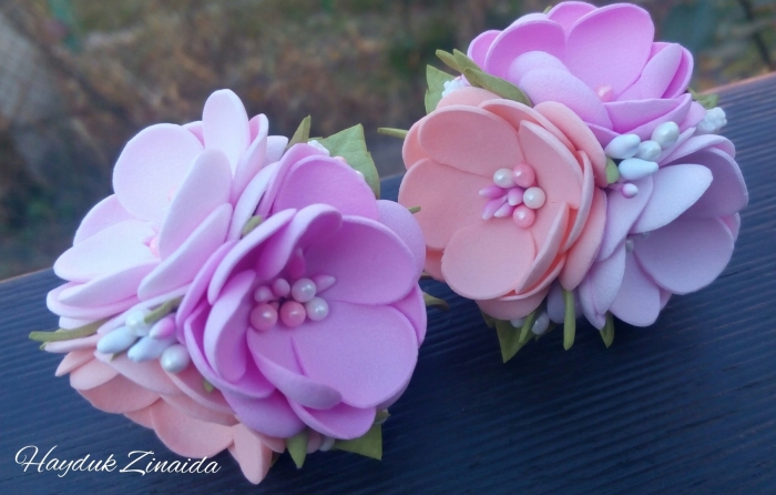 Простые цветочки из фоамирана