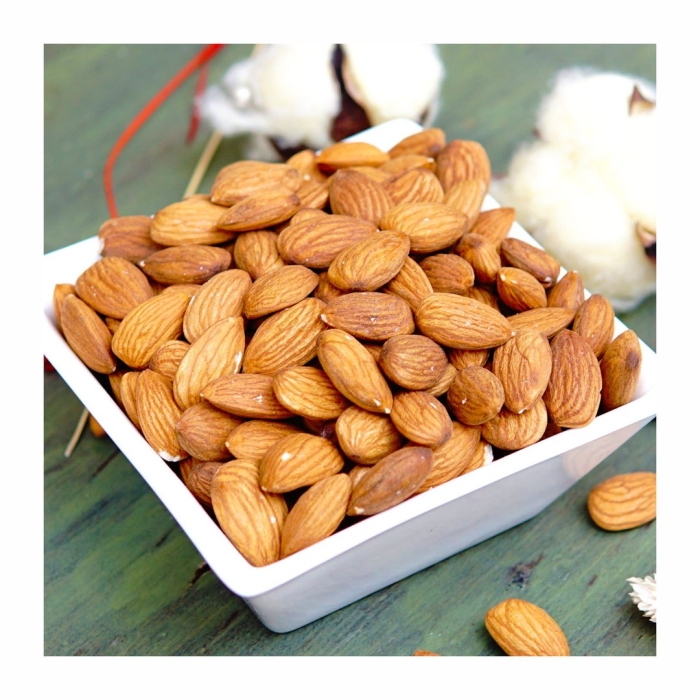 Миндаль орех дерево