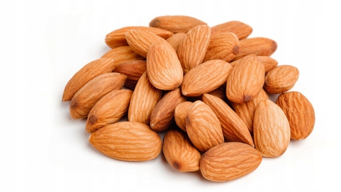 Миндаль сырой очищенный