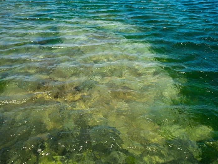 Прозрачное море