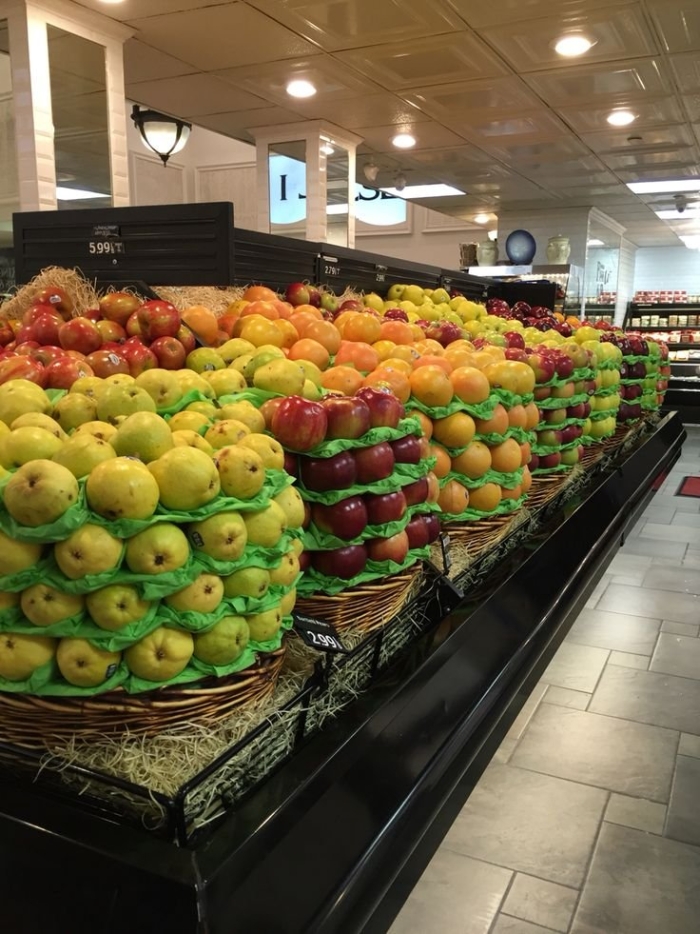 Фруктовый прилавок