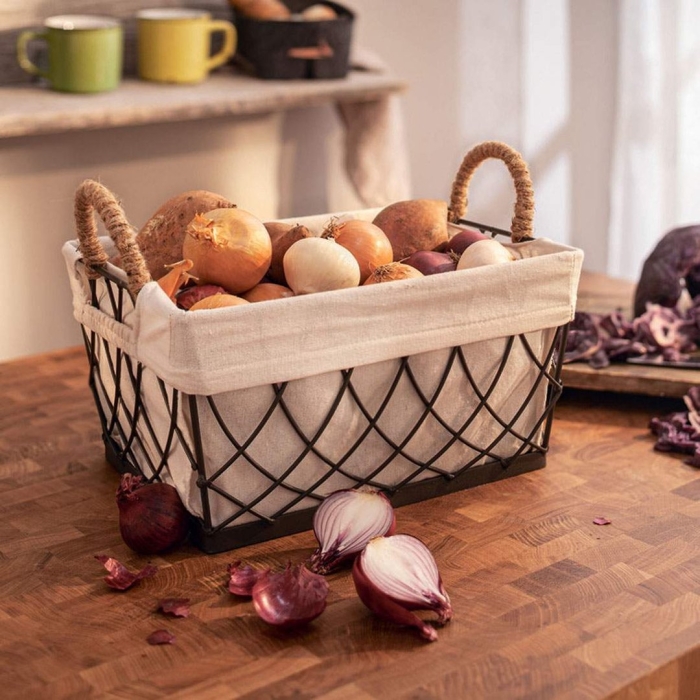 Плетеные корзины в интерьере