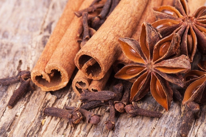 Корица цветок