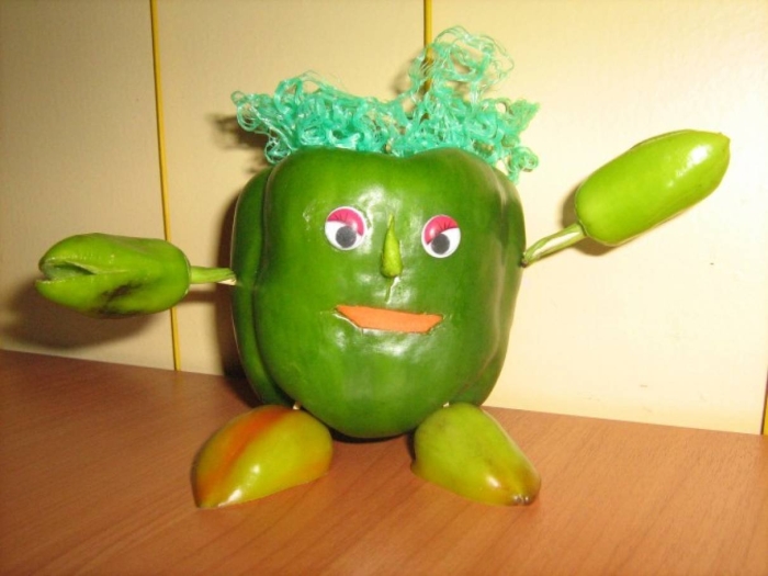 Поделка из овощей и фруктов