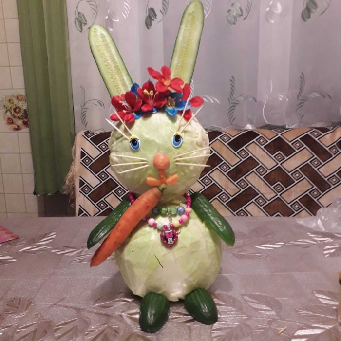 Поделка из капусты