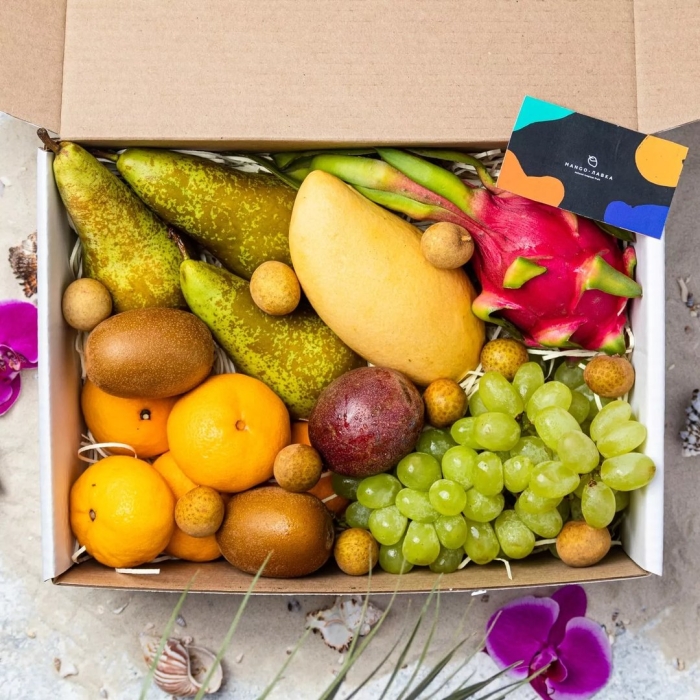 Коробка экзотических фруктов в подарок