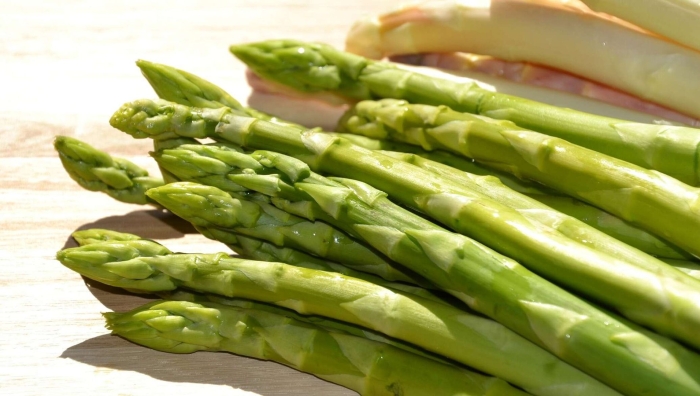 Спаржа белая