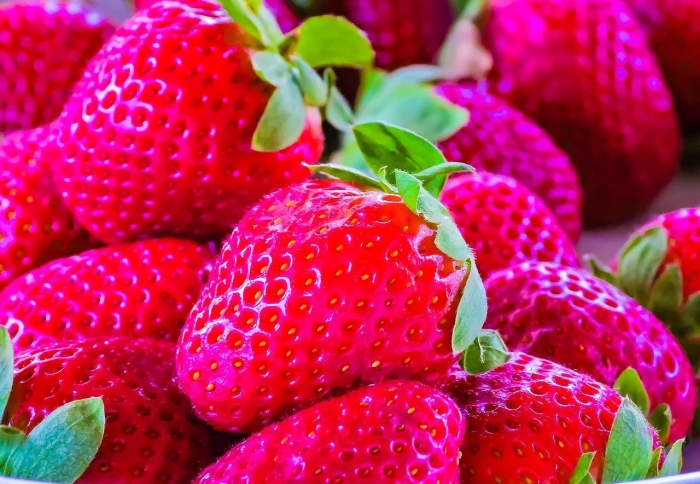 Клубника крупная