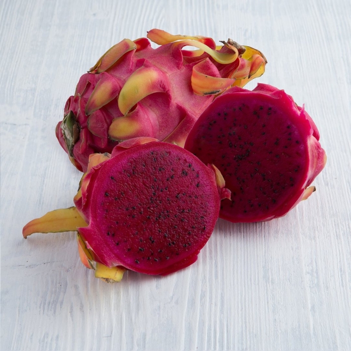 Фрукт питахайя драконий