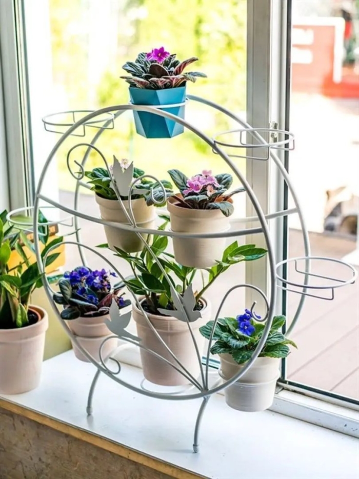 Подставка под цветы на подоконник металлическая