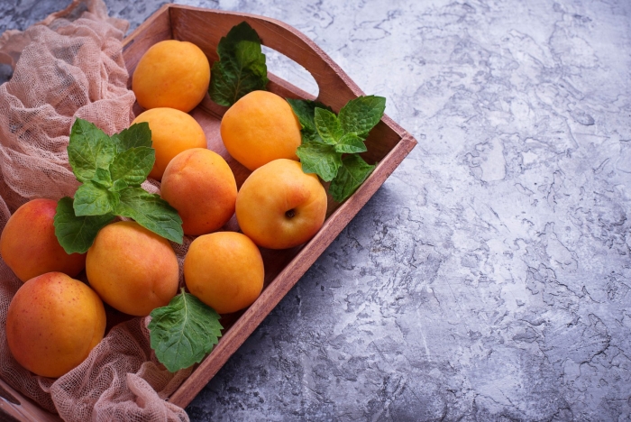 Сочный абрикос