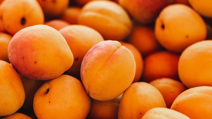 Спелый абрикос