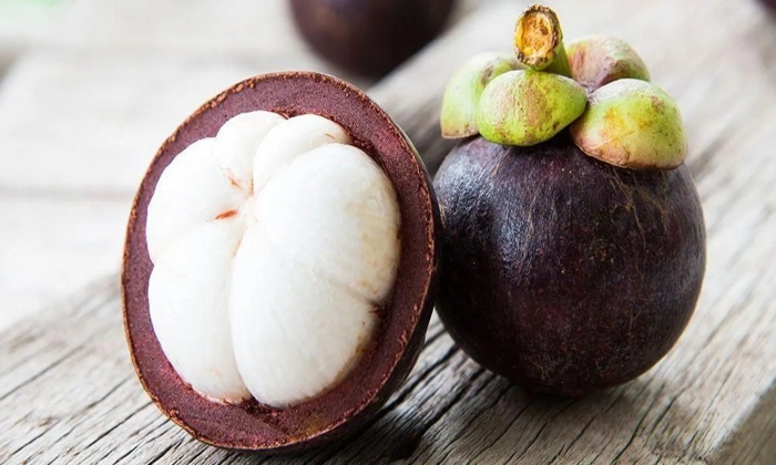 Mangosteen fruit
