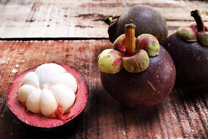 Мангустины фрукты