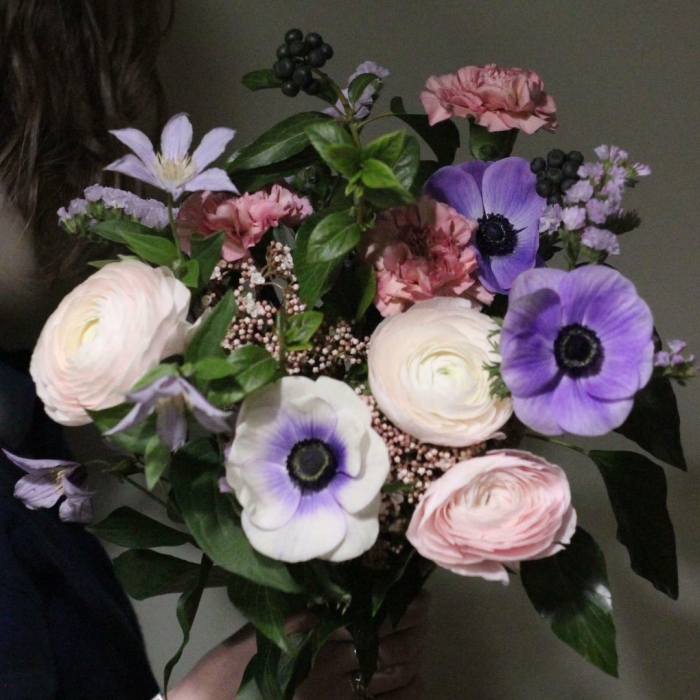 Букет с анемонами