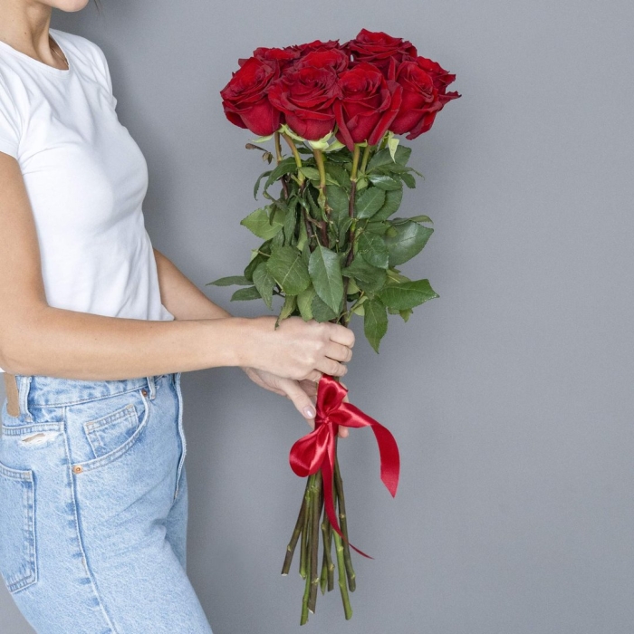 Метровая роза