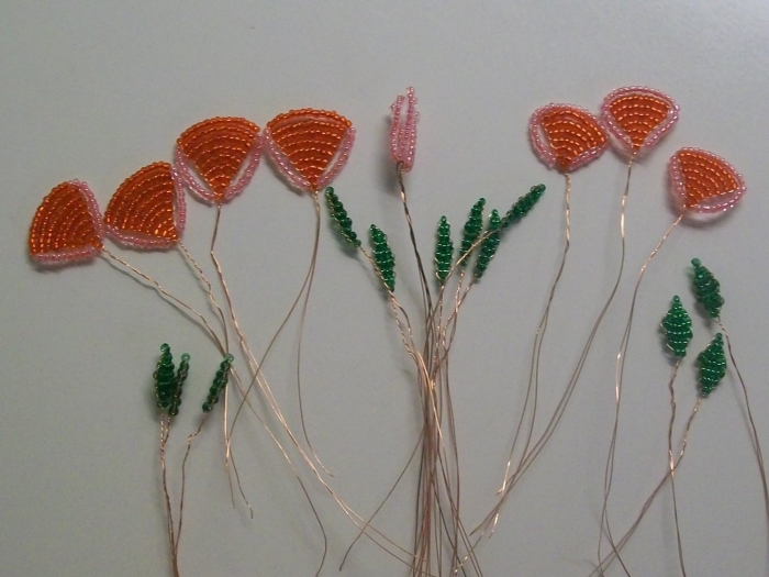 Из бисера цветы