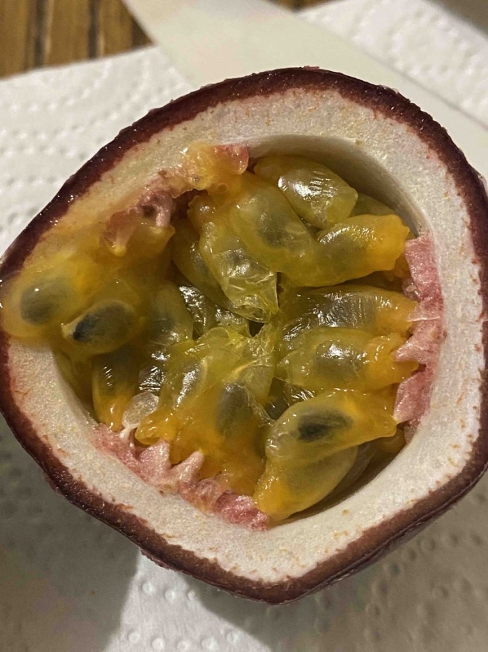 Маракуя или маракуйя фрукт