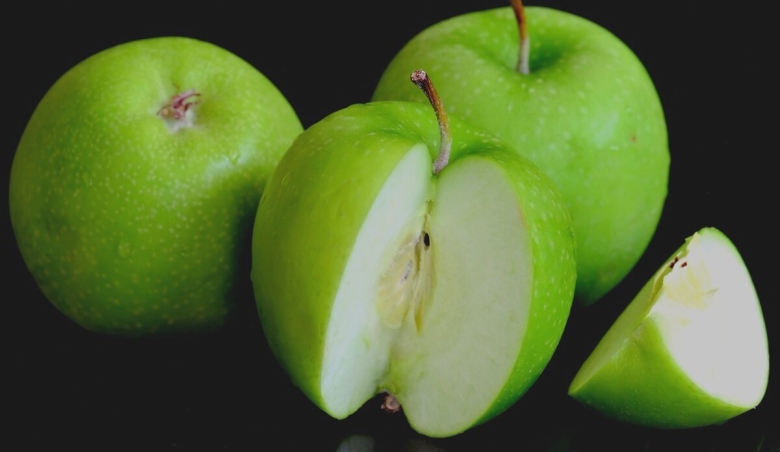 Яблоня Симиренко