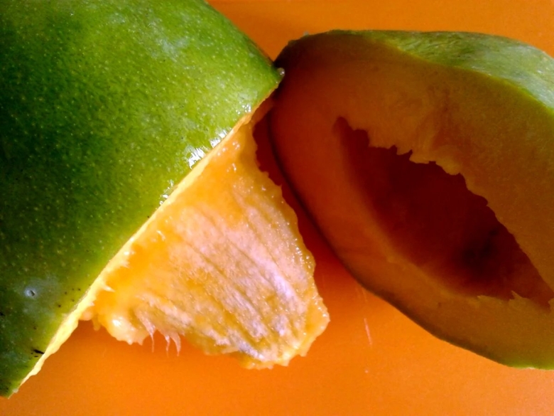 Экзотические фрукты манго