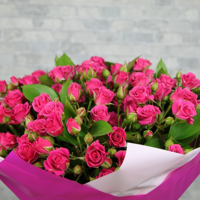 Кустовая роза букет