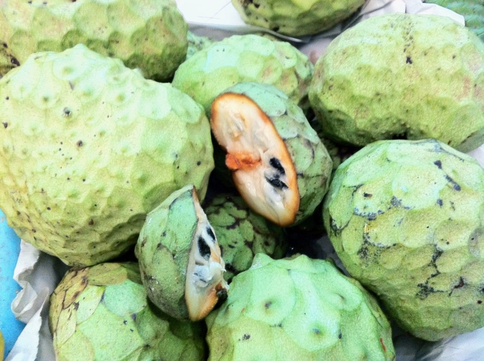 Сахарное яблоко черимойя