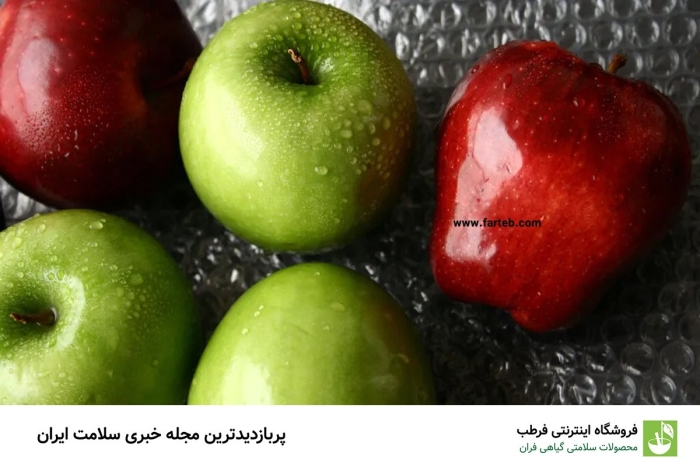 Красное и зеленое яблоко