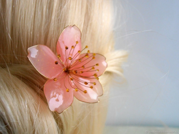 Заколка цветок