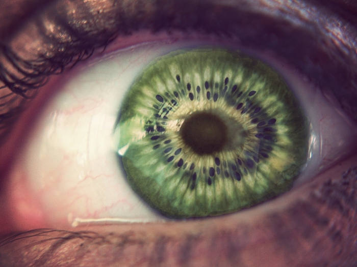 Радужка зеленого глаза